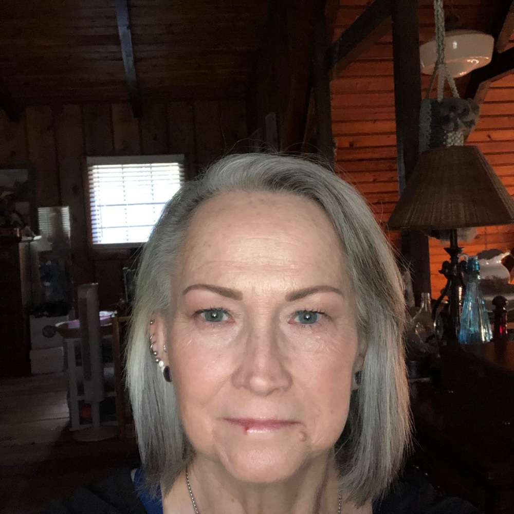 Meet your Posher, Karlyn
